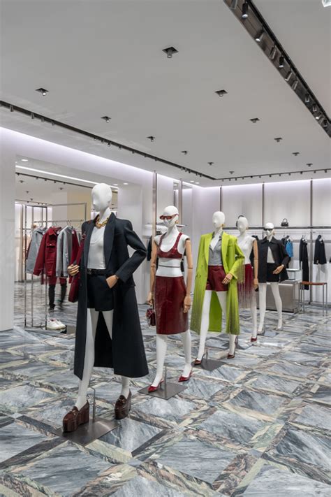 Oggi riapre l’iconico store di Gucci in Via Montenapoleone